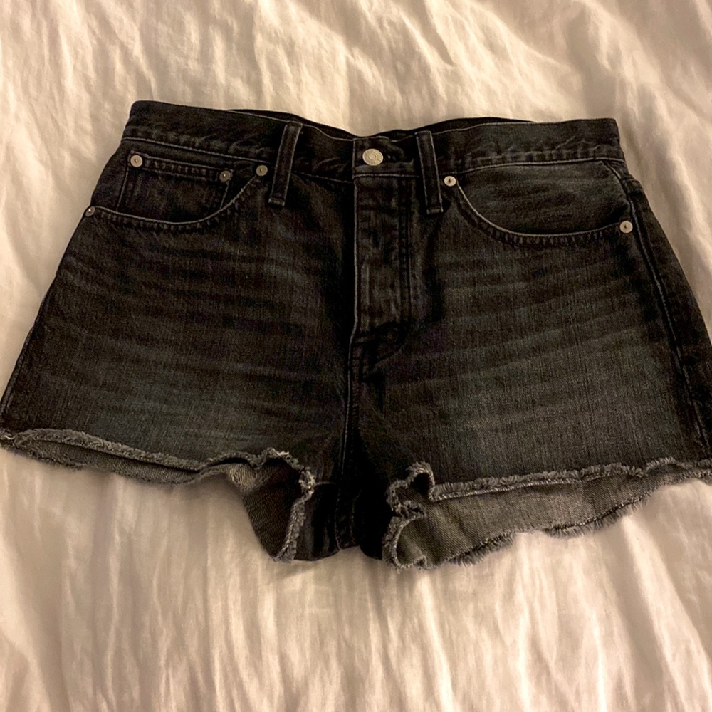 EUC Madewell high rise button fly relaxed denim shorts size 29